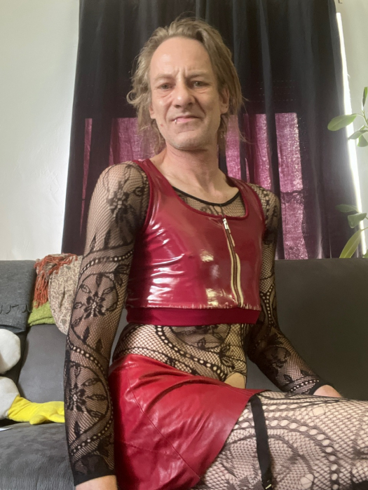 wer-will-hart-dominiert-und-feminisiert-werden - Bild (1214)