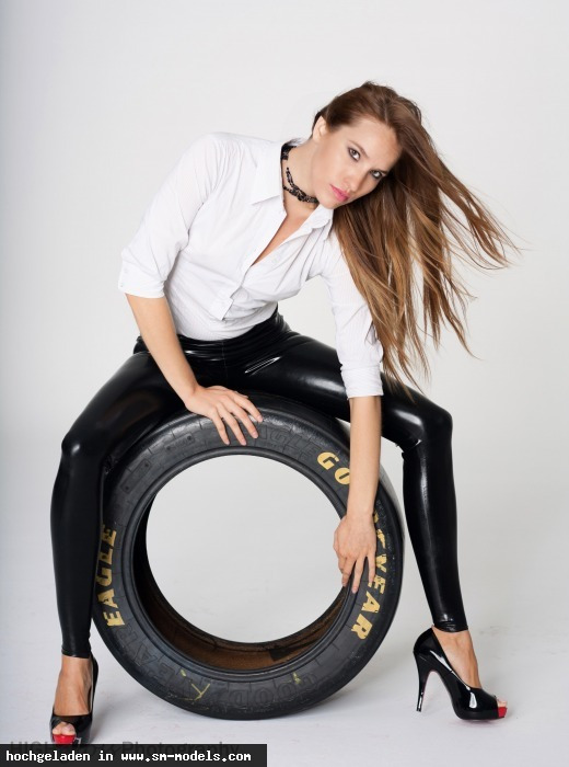 HighGlossPhoto (Männlich ,PLZ 457) - 24555