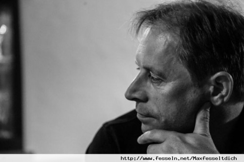 Maxfesseltdich