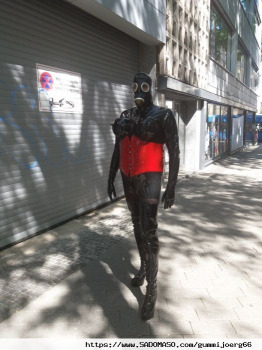 gummijoerg66 aus Deutschland (PLZ: 34117)