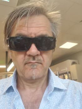 DeMaitre aus Deutschland (PLZ: 79000)