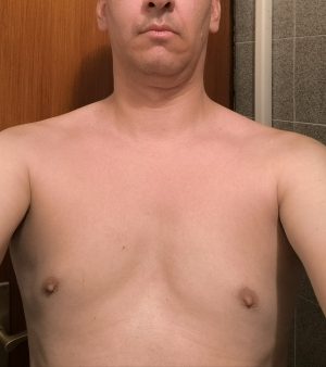 BetaBoyAlex aus Deutschland (PLZ: 10120)